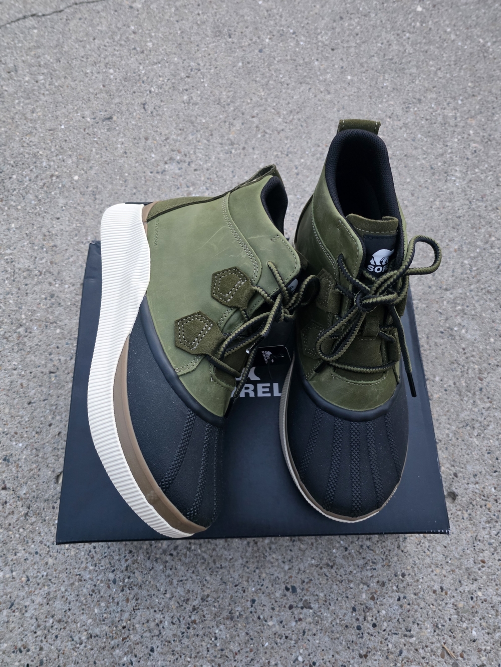 SOREL Conquest WP Boot - Olive/Black Women Size 10